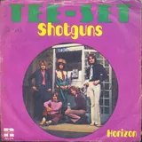 Hoes Tee Set - Shotguns