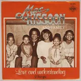 Hoes Mac Kissoon & Family - Love And Understanding